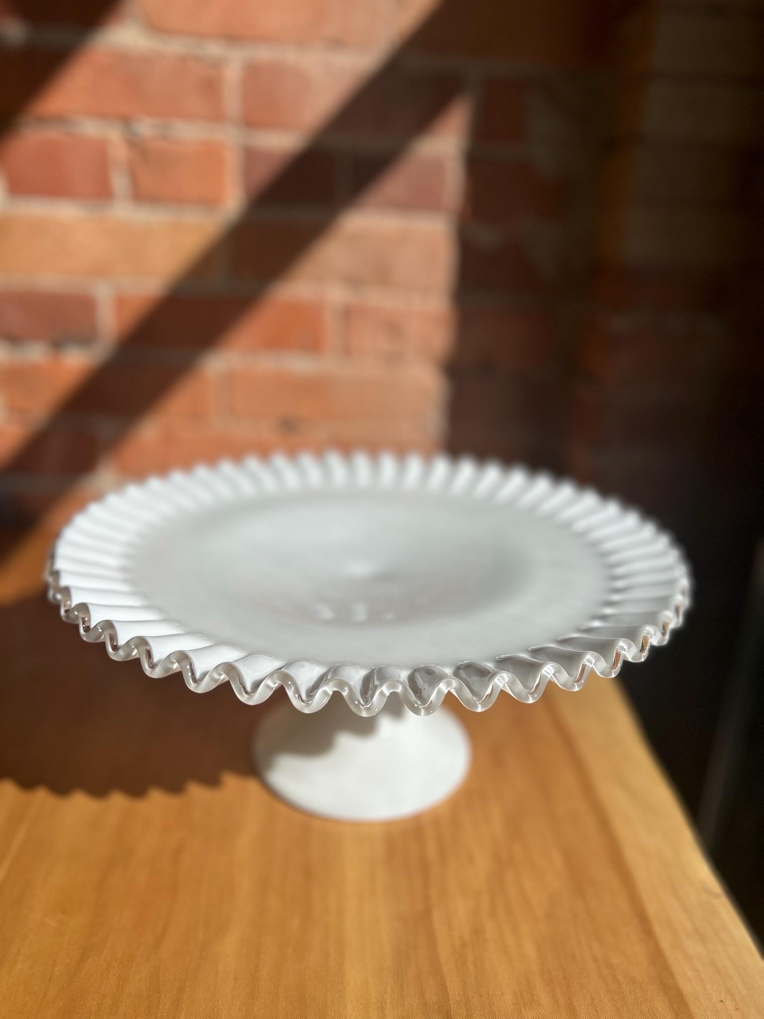 FENTON - 希少なヴィンテージケーキスタンド - シルバークレストミルク