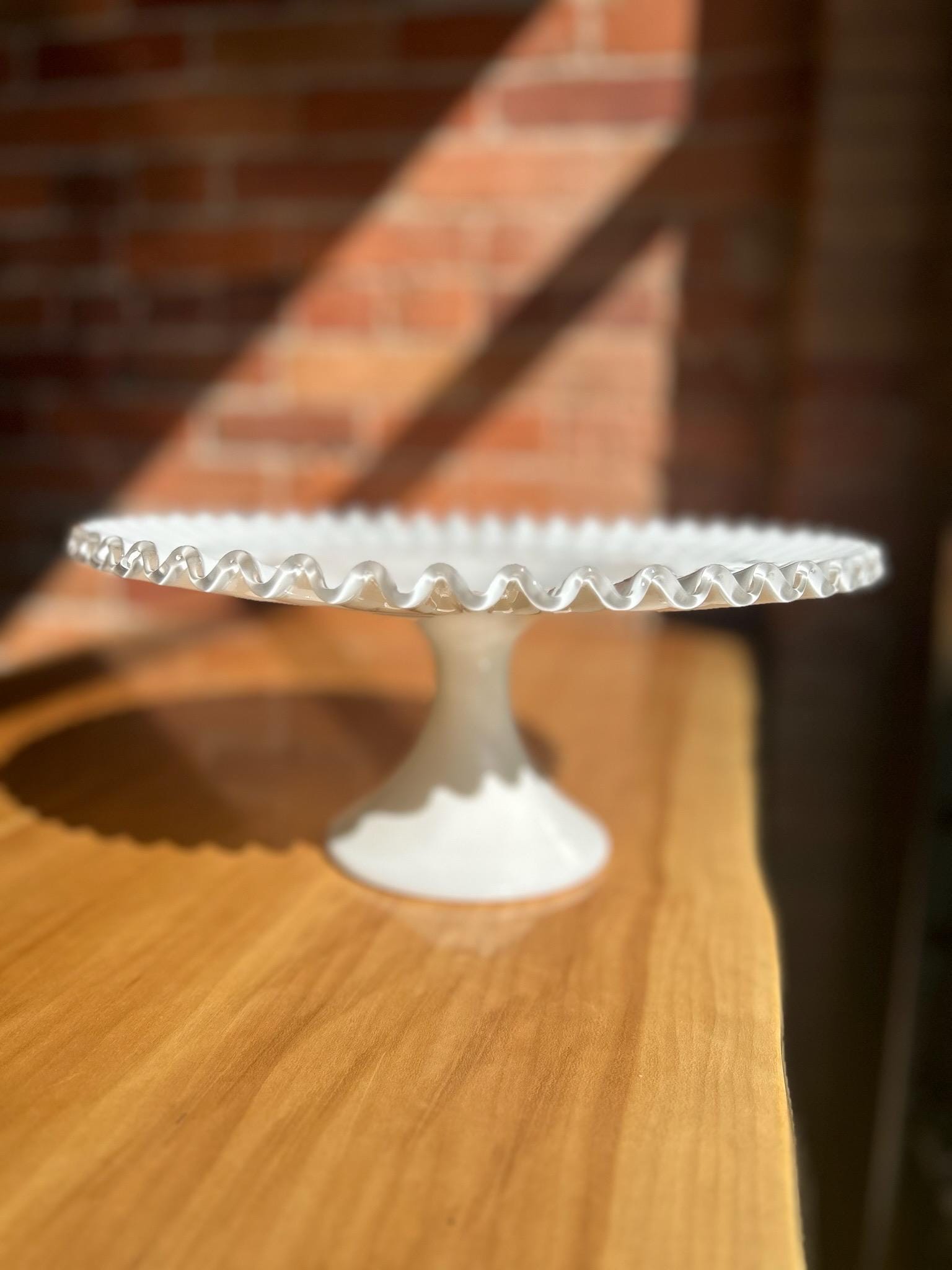 FENTON - 希少なヴィンテージケーキスタンド - シルバークレストミルク