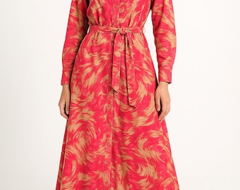 Vestido camisero rosa intenso para mujer, maxivestido modesto con botones y cinturón, manga larga, estampado abstracto, atuendo informal de verano para Eid, look elegante para el día a día.