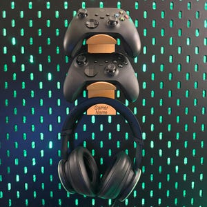 Gamer Gift: Personalized Dual Controller Headset Wall Mount