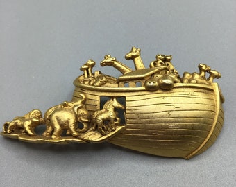 Noah Arc Pin Brooch Signed AJC Gold Tone Vintage Figural Pin Boat with Animals