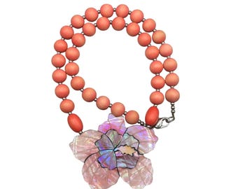 Vintage LEE SANDS Tropical Flower Necklace Pink Purple Floral Wood Beaded Necklace