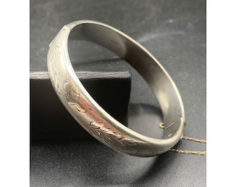 Sterling Silver Hinged Bangle Bracelet Vintage Made in England Fully Hallmarked