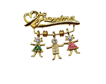Vintage Grandma Charm Holder Pin Brooch 3 Children Charms K.I.S. Gold Tone 1980s