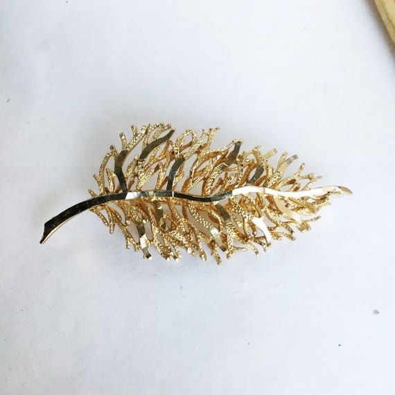 Statement leaf pin Coro designer signed ornate le… - image 3