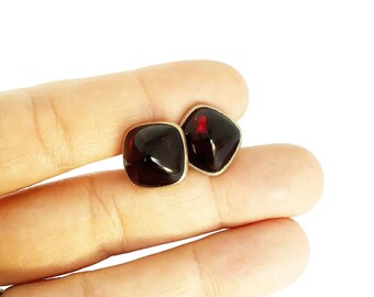 Deep Red Cufflink Classic Pointy Top Design Glass Stones Gold Tone Men Accessory