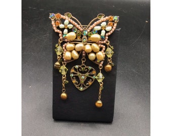 Vintage Butterfly Pin Brooch Gold Tone Dyed Freshwater Pearls and Rhinestones