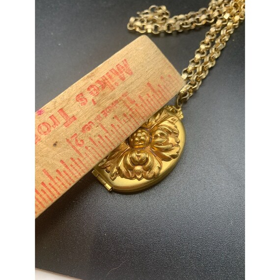 Vintage Repousse Locket Necklace Floral Oval Phot… - image 6
