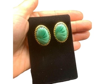 Green Marbled Glass Clip on Earrings Gold Tone Classic and Colorful