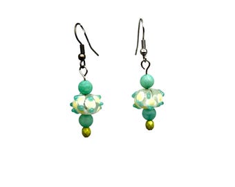 Vintage Art Glass Earrings Lampwork Green Yellow Dangles Dotted Beads