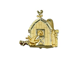 Vintage Gold Tone Barn Farm Brooch Pin Farmer Farmhouse Design Animal Details