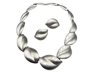 KUNIO MATSUMOTO for TRIFARI Matte Silver Tone Leaf Collar Necklace Studs Earrings
