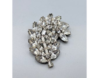 Signed Weiss Pin Brooch Clear Icy Rhinestone Leaf Feather Design 60s 70s Jewelry