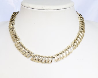 Coro Choker Necklace Gold Tone Collar Ornate Mint Condition Statement Jewelry
