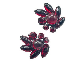 Unsigned WEISS Clip On Earrings Ruby Red Clips All Prong Set Glass Stones