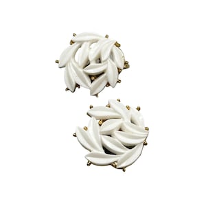 Vintage Trifari White Clip On Earrings Flower Leaf Design Gold Tone Accents