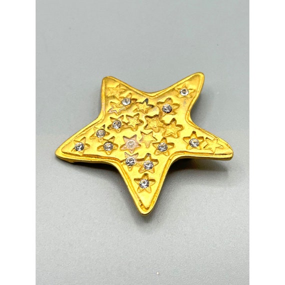Vintage Matte Gold Tone Star Brooch Rhinestones A… - image 3