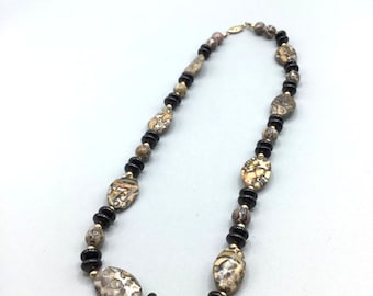 Leopard Jasper & Black Onyx Beaded Necklace 70s Semi Precious Stones Jewelry
