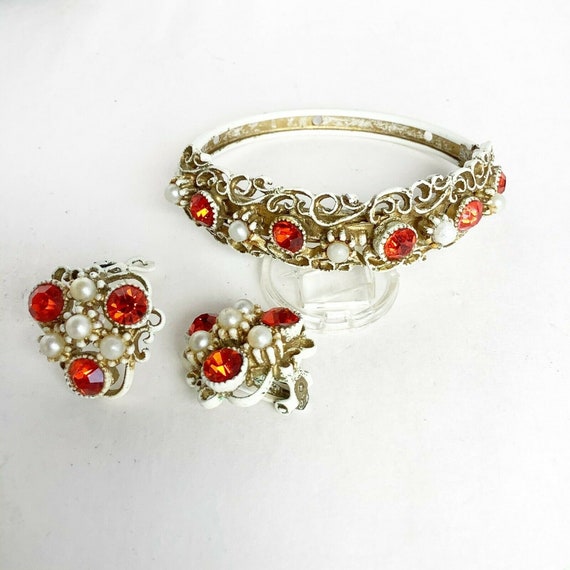 Early Vintage HAR bracelet and clip on earrings wi