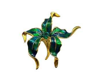 Vintage Lily Flower Pin Brooch Emerald Green Enamel And Rhinestone Center