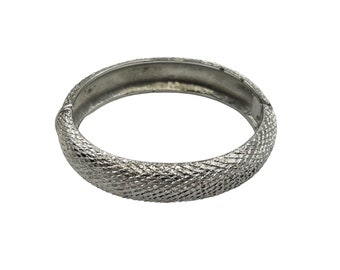 Vintage MONET Signed Hinged Bangle Bracelet Silver Tone Fish Scales Pattern
