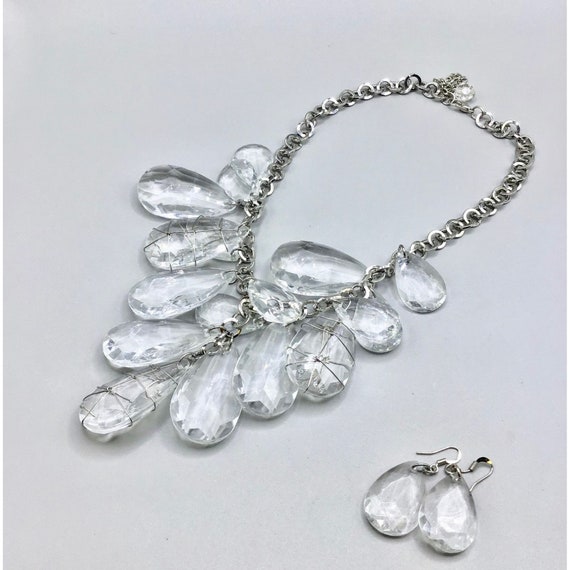 Clear Drops Statement Necklace Acrylic Faceted Da… - image 5