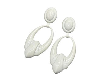 Vintage 80s White Enamel Dangle Earrings Lightweight Pierced Oval Design