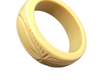 Vintage Carved Bangle Cream Color Plastic Delicate Wide Bracelet