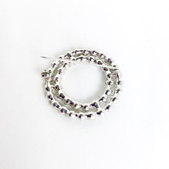 Quality wreath pin with genuine pearls and perido… - image 4