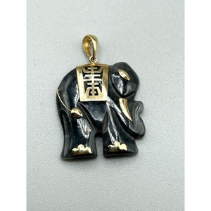 14K Gold & Dark Green Jade Stone Elephant Pendant Vintage Carved Animal Jewelry