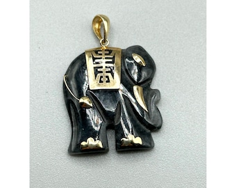 14K Gold & Dark Green Jade Stone Elephant Pendant Vintage Carved Animal Jewelry