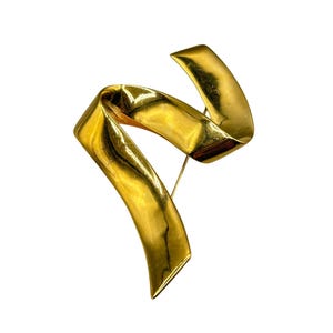 Vintage Monet Gold-Tone Ribbon Brooch Pin Iconic Signature Statement Modernist Brooch