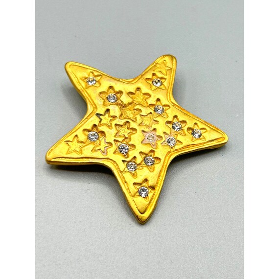 Vintage Matte Gold Tone Star Brooch Rhinestones A… - image 1