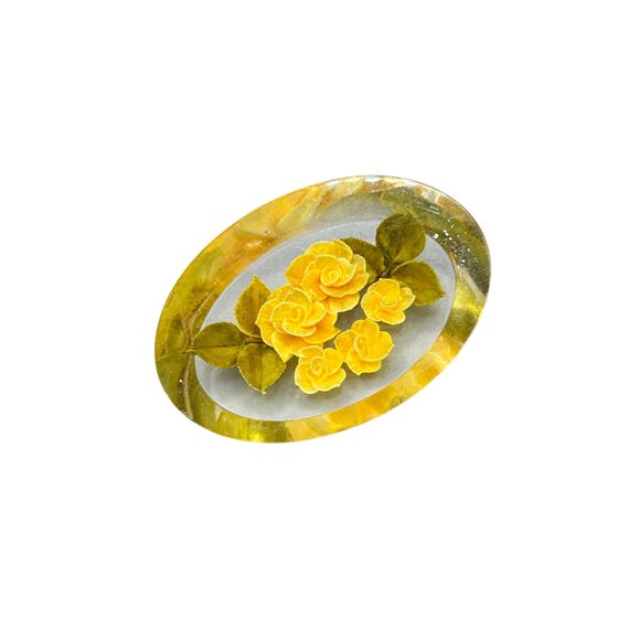 Broche celluloïd sculptée vintage, coeurs et fleurs de couleur crème