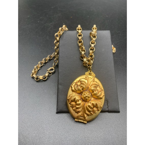 Vintage Repousse Locket Necklace Floral Oval Phot… - image 2