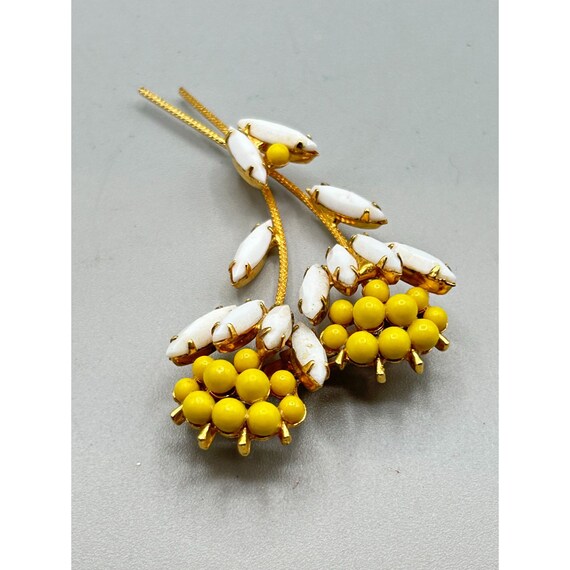 Vintage White & Yellow Floral Pin Brooch Rhinesto… - image 3