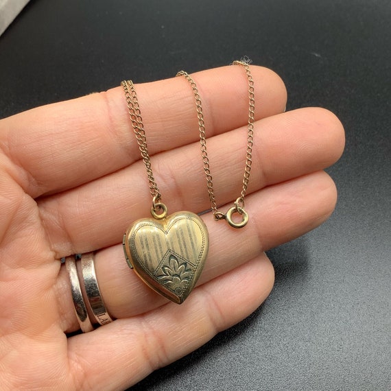 Antique Heart locket necklace gold filled locket n