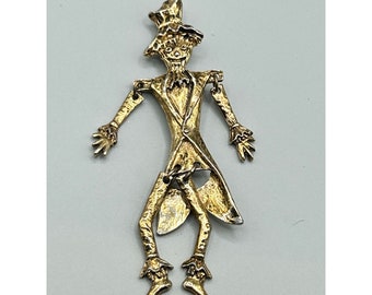 Vintage Scarecrow Brooch Gold Tone Movable Articulated Figural Costume Jewelry