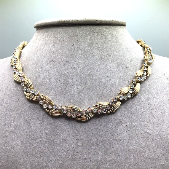 Vintage Trifari Rhinestone Necklace Gold Tone Wave De… - Gem