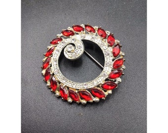Vintage Red Brooch Rhinestones Crystals Silver Tone Wreath Older Pot Metal Pin