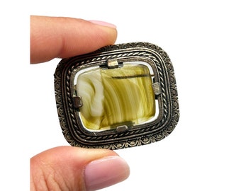 Vintage Miracle Pin Brooch Green Slag Faux Stone Antiqued Gold Tone Setting