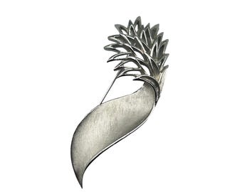 Vintage Trifari Signed Pin Brooch Abstract Pineapple Silver Tone Textured