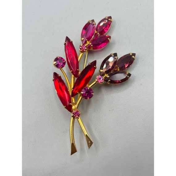 Vintage Navette Red Rhinestones Pin Brooch Gold T… - image 2