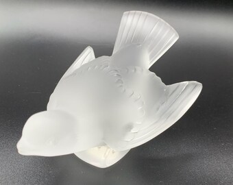 frosted art glass sparrow,signed,head up made in France Lalique frosted art glass sparrow,signed,head up made in France Lalique