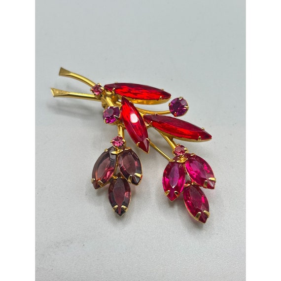 Vintage Navette Red Rhinestones Pin Brooch Gold T… - image 3