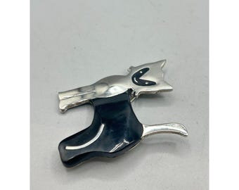 【限定特価】ヴィンテージブローチ　ブラックオニキス　メキシコシルバー メキシコ 925 スターリングシルバー 猫ピンブローチ ブラックオニキス