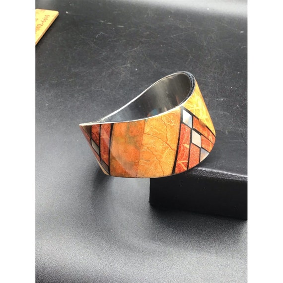 70s Apple Coral Sponge Inlay Bangle Vintage Geome… - image 5