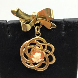 Vintage Cameo Brooch Gold Tone Spiral Genuine Carved Shell Cameo On Bow Dangle