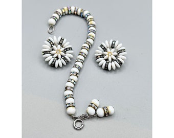 Possibly MIRIAM HASKELL Unsigned Clip Earrings & Bracelet Set Milk White Glass