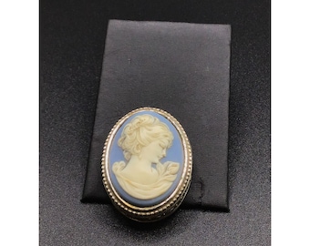 Estee Lauder Blue Cameo Solid Perfume Compact Gold Tone Lady Cameo Oval Empty